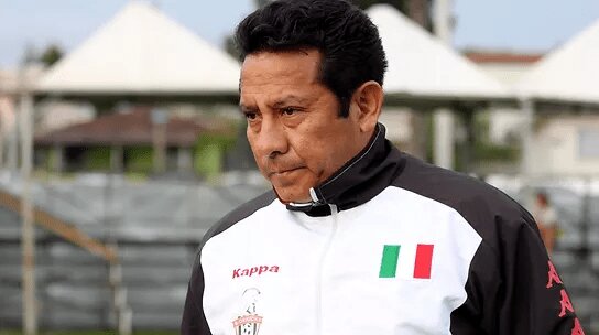 Miguel Angel Ortigoza is named best coach