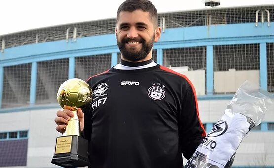 Striker of Atletico Fut7, Ide Veber achievement top scorer award of the League of the Americas