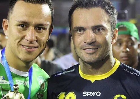 Mexican Hugo Rodriguez reaches the top of the world