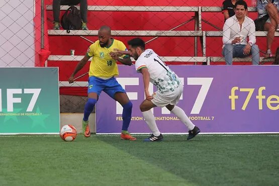 Brazil have difficulties to beat Bolivia in the America's Cup