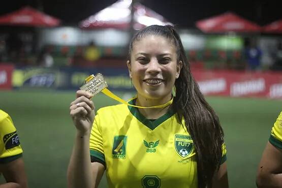 Brazilian Maria Naruska wins Loco Martínez Award as the most beautiful goal of the 2019 season
