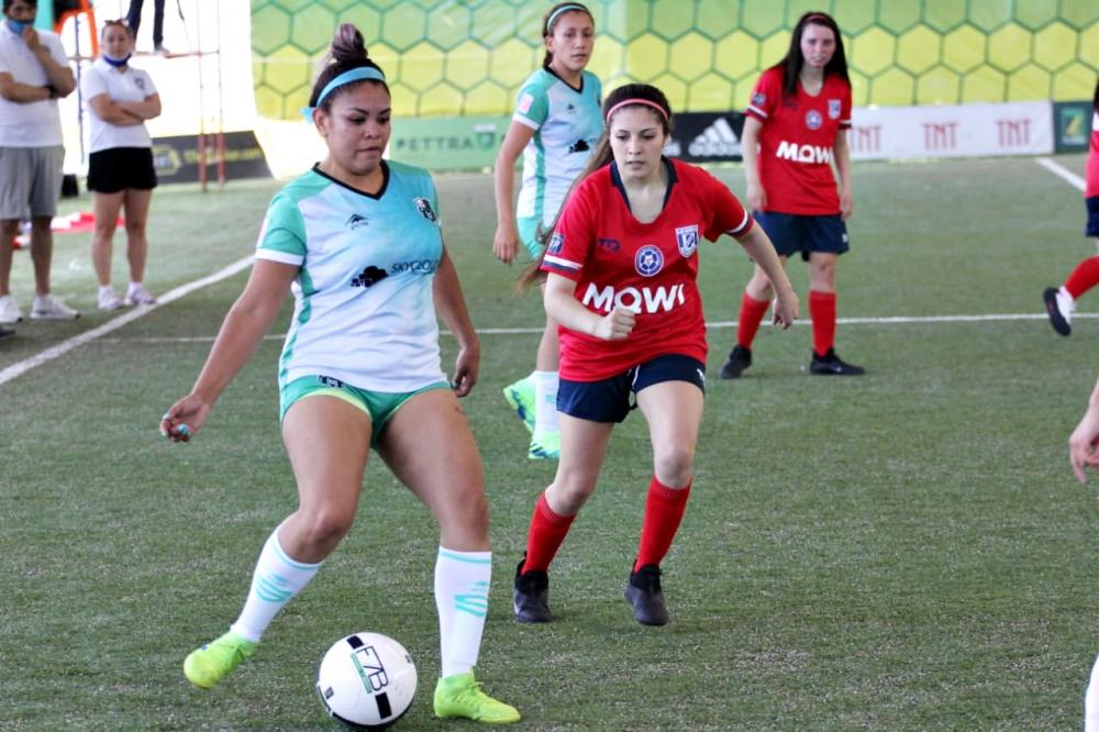Sassuolo (MEX) wins duel against Lord Chochrane (CHI) at the debut of the Women's League of the Americas