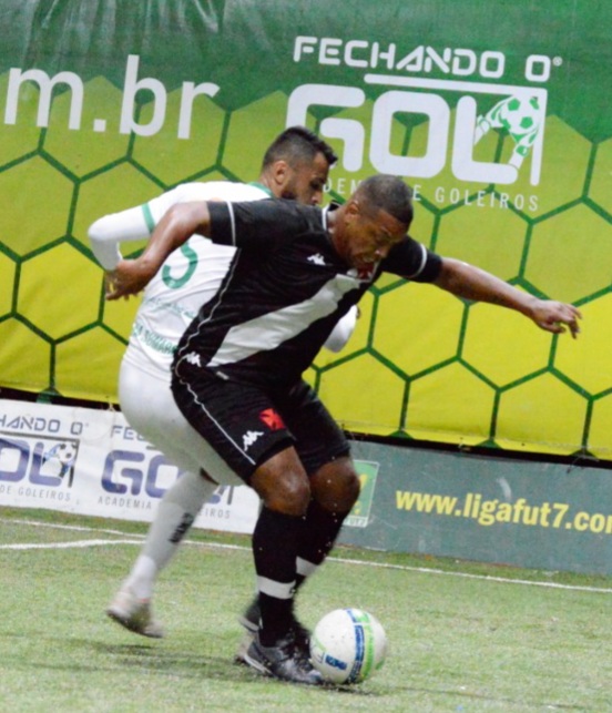 Vasco da Gama (BRA) beat Maringá (BR) 3-1 and advance to the quarterfinals of the Americas League