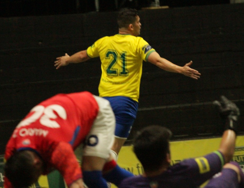 Brazil makes great game and beats Chile in the Copa America debut