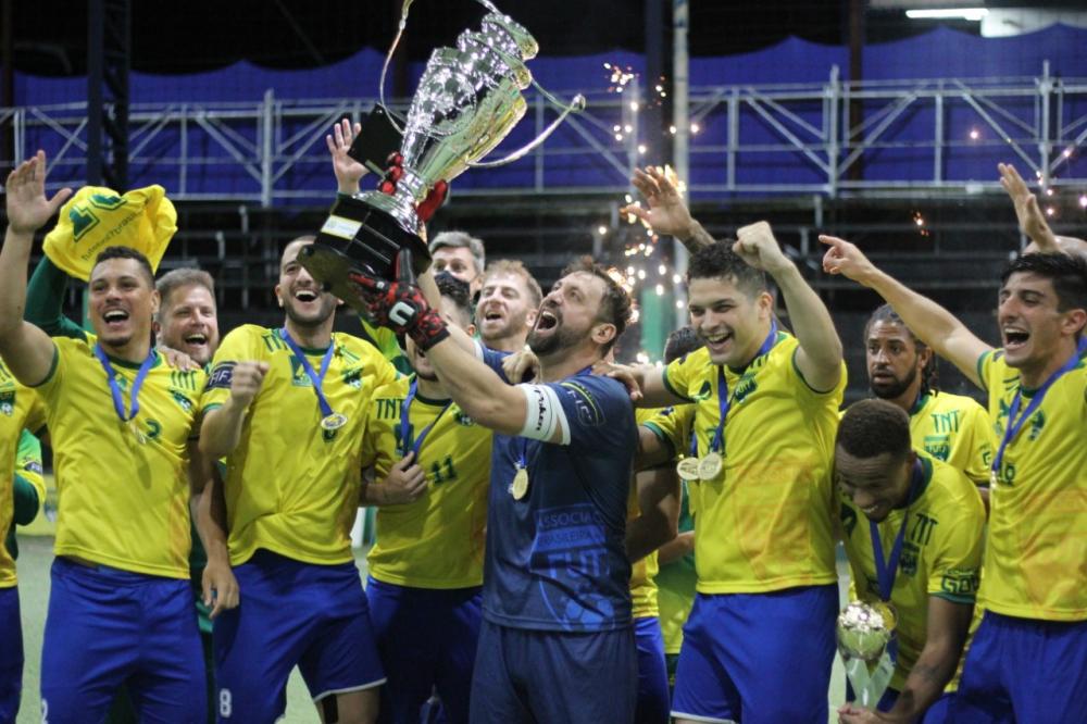 Brazilian team dominates, defeats Mexico and is three-time champion of the 2020 Copa America