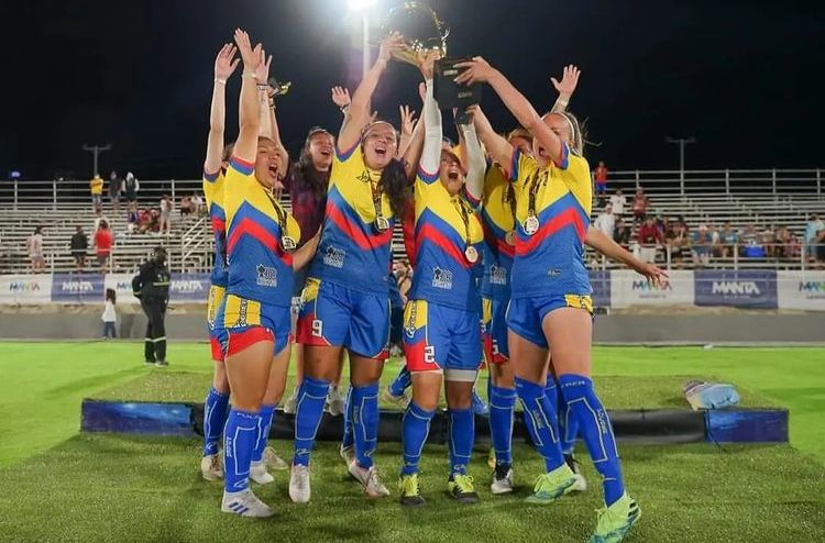 Goal 7 (COL) beats Xportus (ECU) on penalties and wins the Pacific Cup