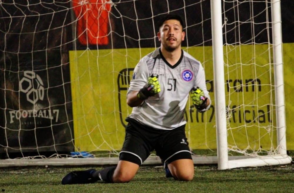 With a spectacular performance by goalkeeper Gajardo, Chile draws 2-2 against Brazil in normal time and triumphs 4-3 on penalty kicks