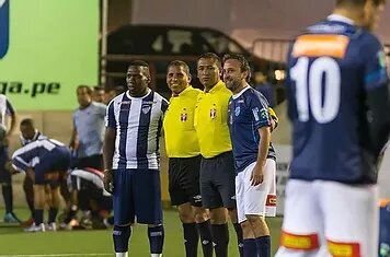 Alianza Academy and decide the title of the Super League on Friday night